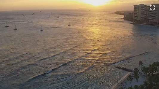 Surfline Waikiki Cam