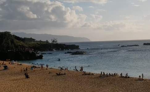 Waimea Bay Live HD Webcam, Oahu
